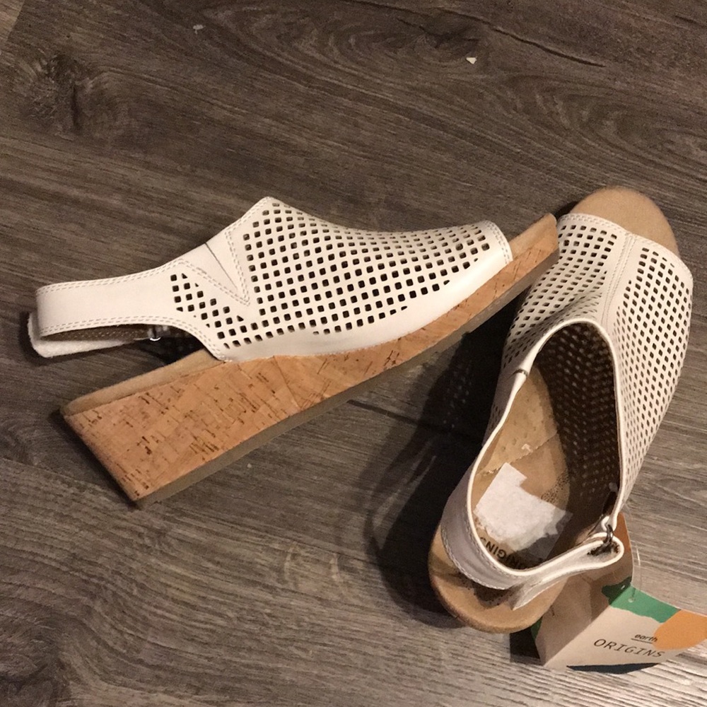 Earth Origins sandals, cork bottom, size 10